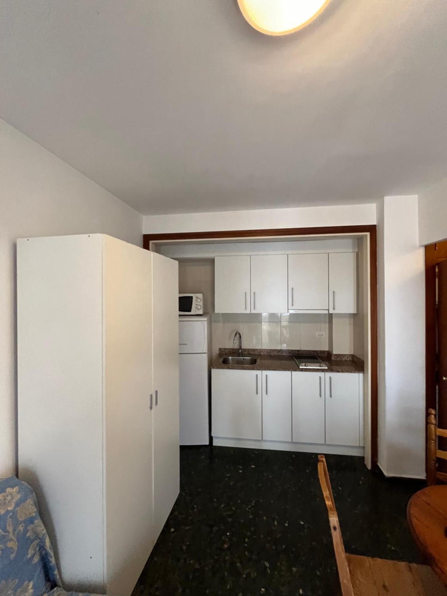 Apartamento Muy Comodo Cerca De La Playa Lloret de Mar Luaran gambar
